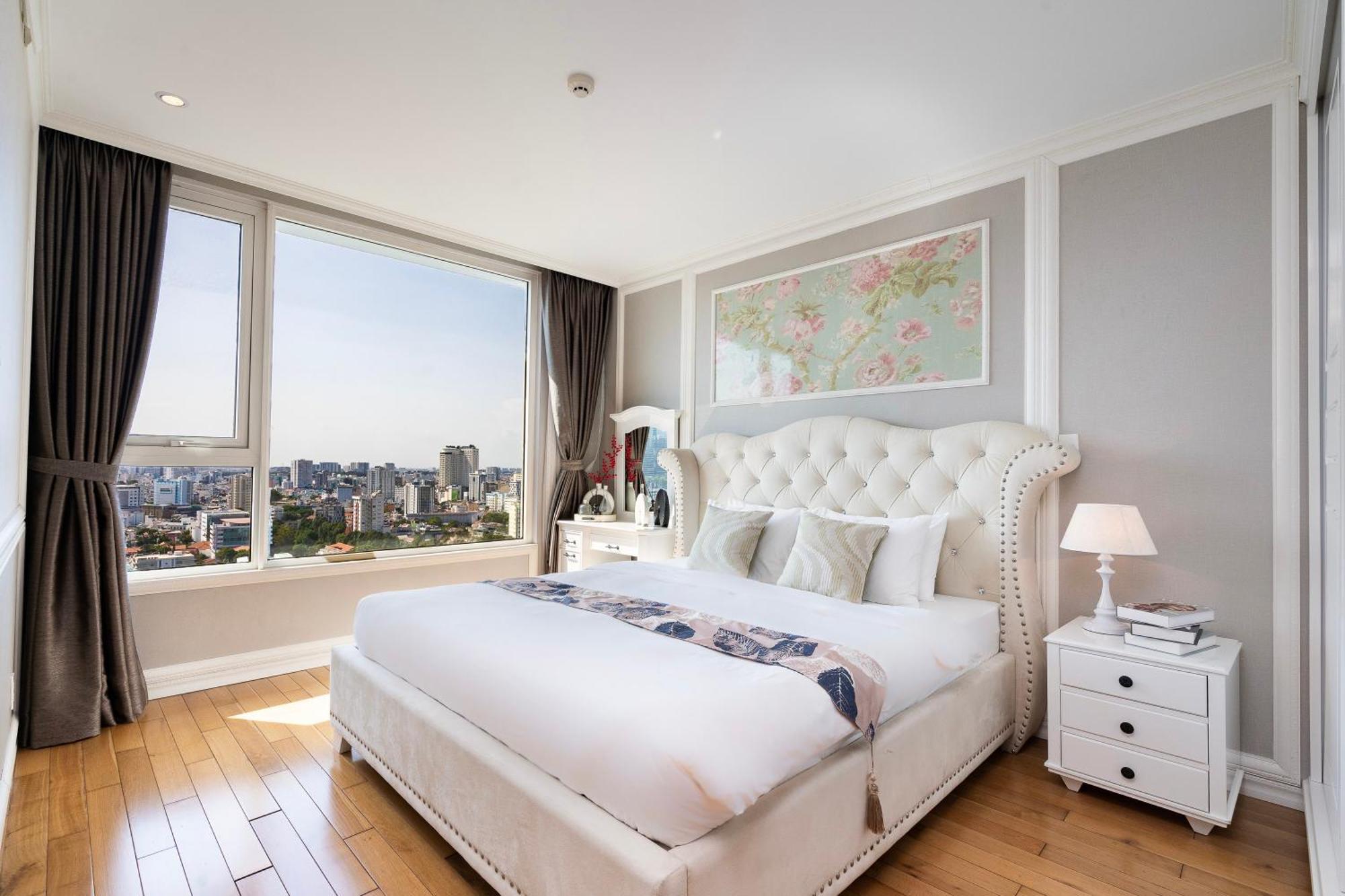 Salute De Leman - Luxury Distrist 3 TP. Hồ Chí Minh