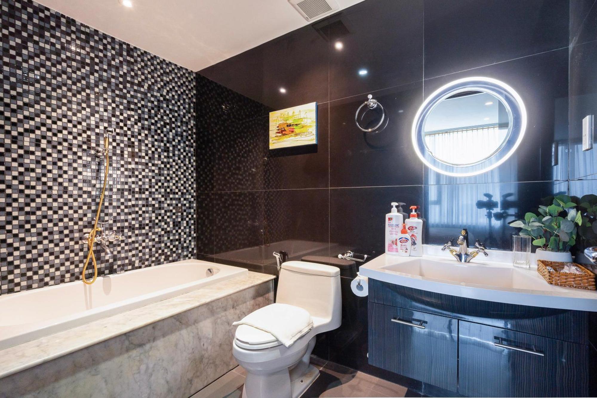Căn hộ Salute De Leman - Luxury Distrist 3 *